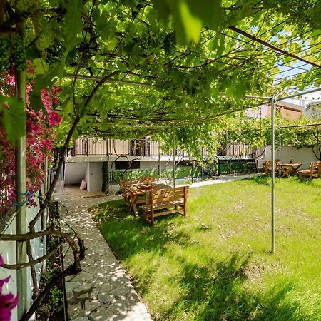 Kalpazo Kaja Vila Garden Golem  Exterior foto